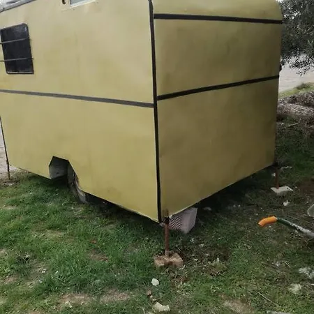 Karavan Hotel